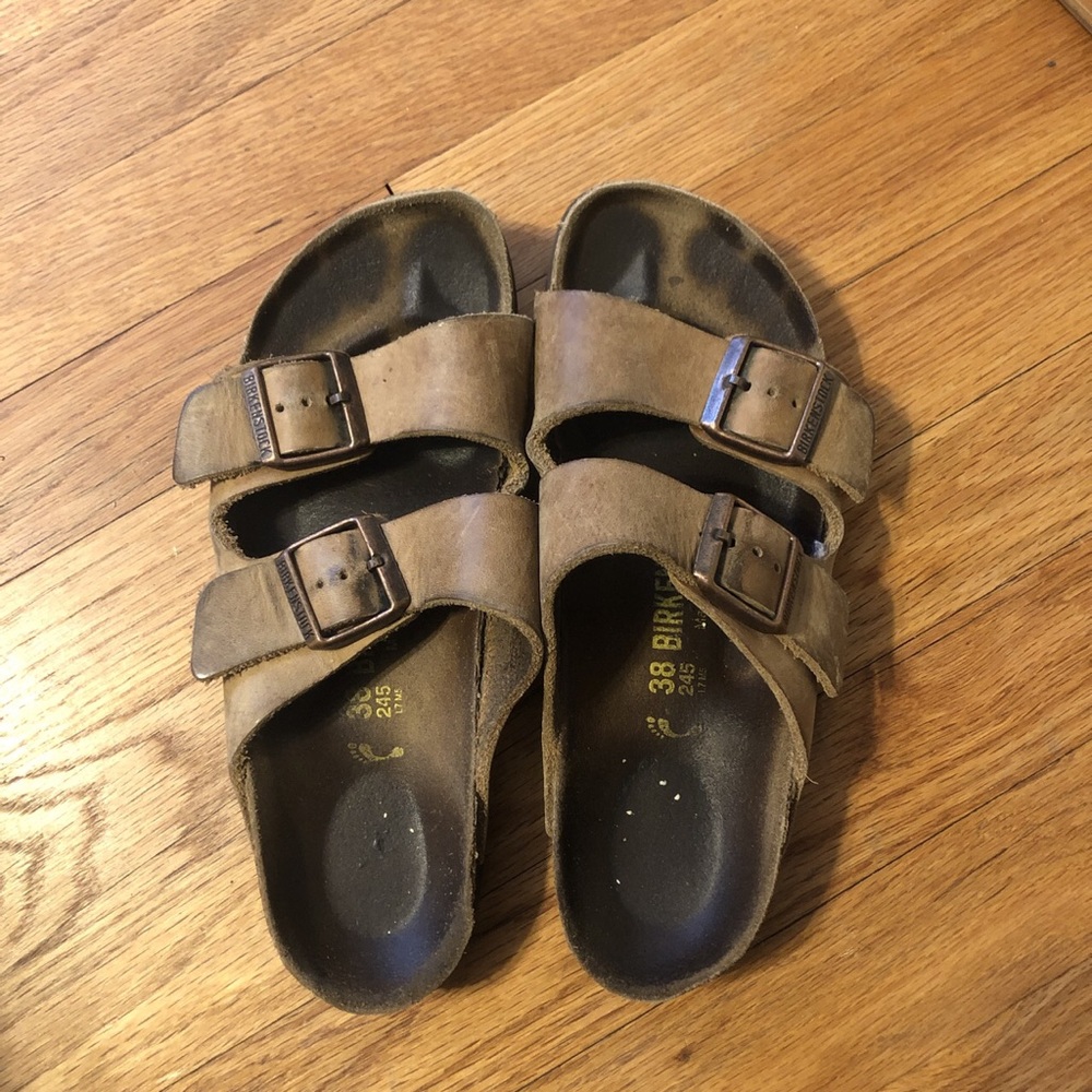 Birkenstock tan leather size 38 sandal